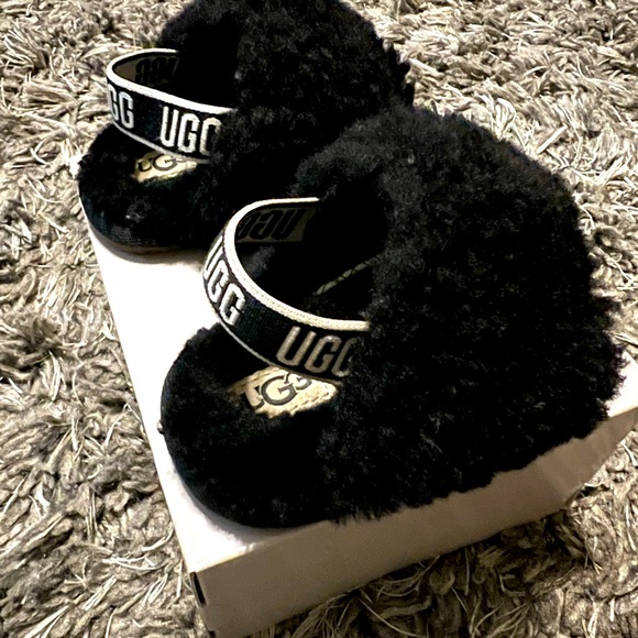 UGG Other - Ugg Fluff Yeah Sheepskin Slipper Baby 02/03 6-12 months